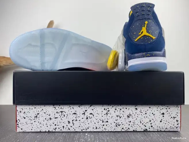 One Kick Retro 4 Jordan Michigan (PE) AJ4-1036660 Air 0526